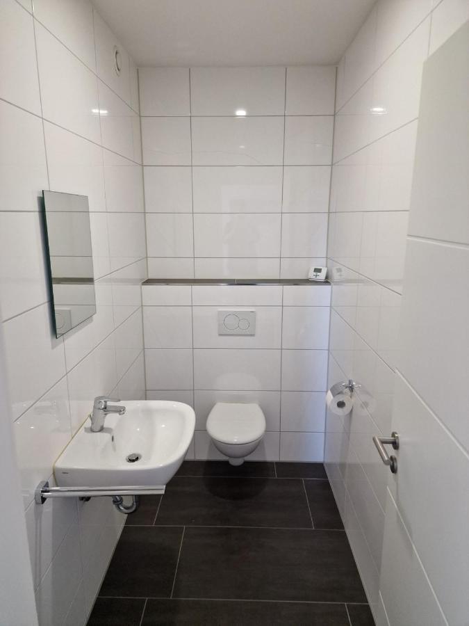 Exklusive Ferienwohnung In Lingen Holthausen 2Zim, 2Badez,Kueche,Balkon,Waschmaschine Buitenkant foto
